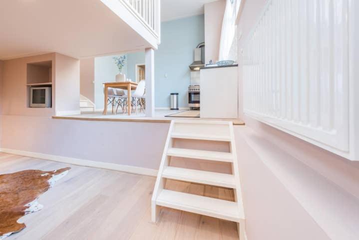 Hip Split Level Apartment On The Ground Floor Amsterdam Esterno foto